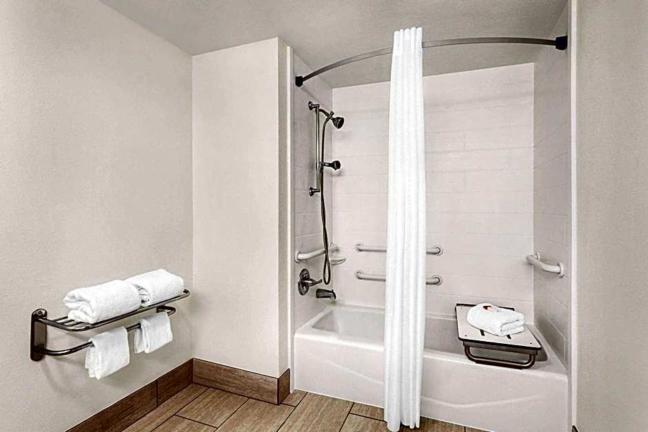 Ramada by Wyndham San Antonio Near SeaWorld/Lackland AFB