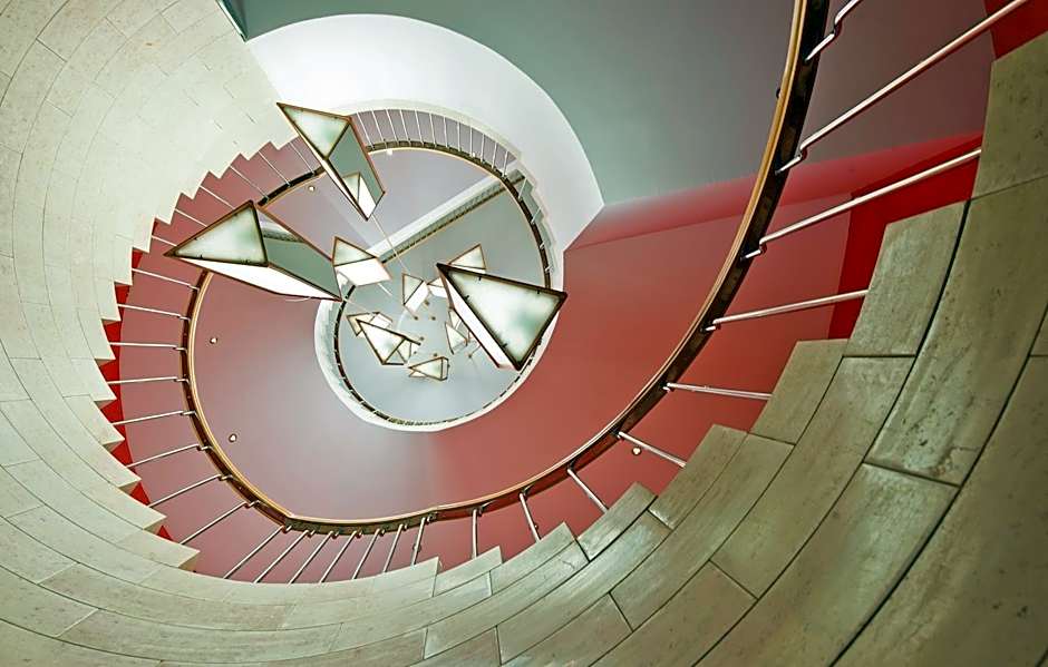 Hotel Reina Petronila