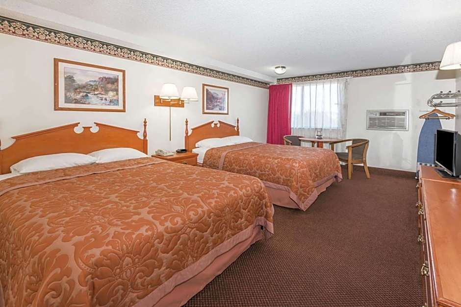 Super 8 by Wyndham Laramie