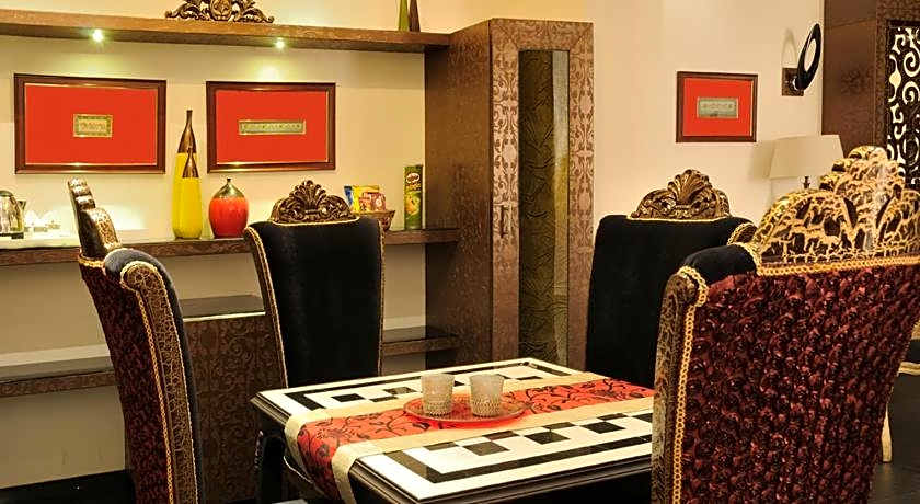 Hotel Maharaja Regency