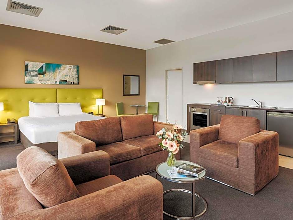 Mercure Melbourne Caroline Springs