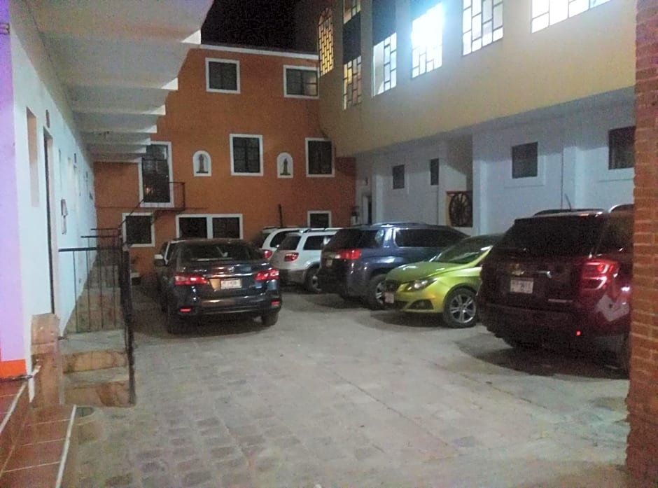 Hotel Hacienda Morales.