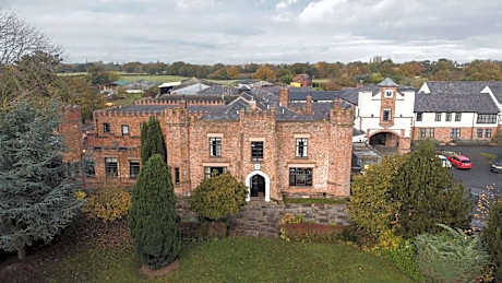 Crabwall Manor Hotel & Spa