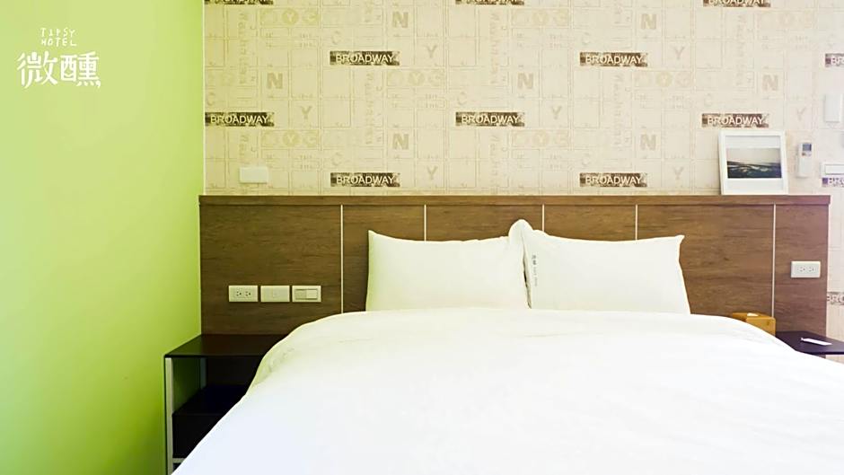 Tipsy Hotel