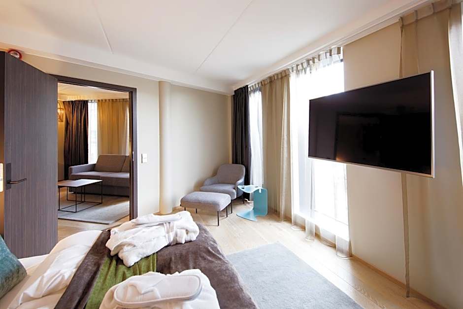 Clarion Hotel The Hub