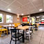 B&B HOTEL Calais Centre St Pierre