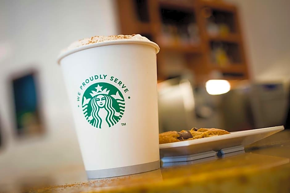 Hyatt Place Boston/Seaport District