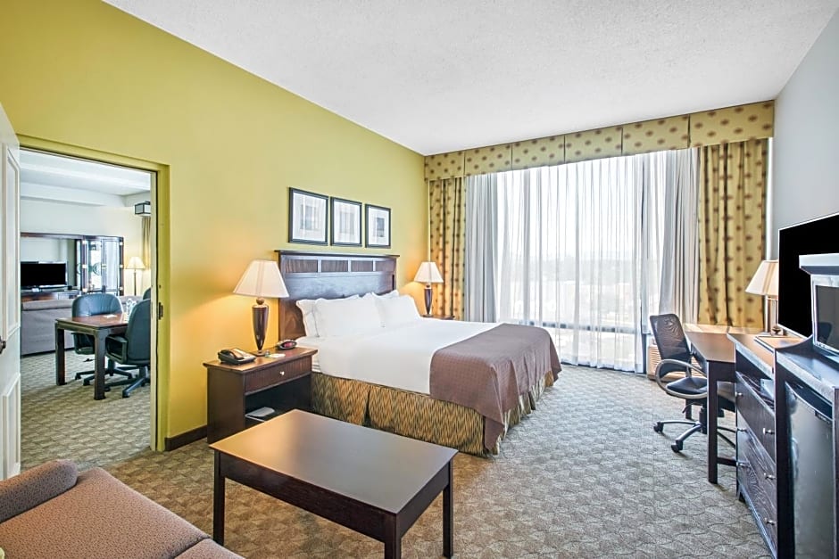 Holiday Inn Roanoke - Tanglewood Route 419 & I 581, an IHG Hotel