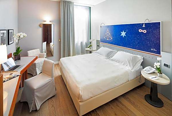 Cosmo Hotel Torri