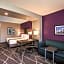 La Quinta Inn & Suites by Wyndham Dallas Northeast - Arboretum