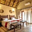 Zebula Golf and Wildlife Estate - Oryx Walkway Pax 16 - Moi Signature Luxury villa