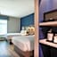 La Quinta Inn & Suites by Wyndham Chattanooga Downtown/South