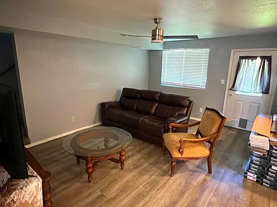 Photo 1 of 10 of Apartment