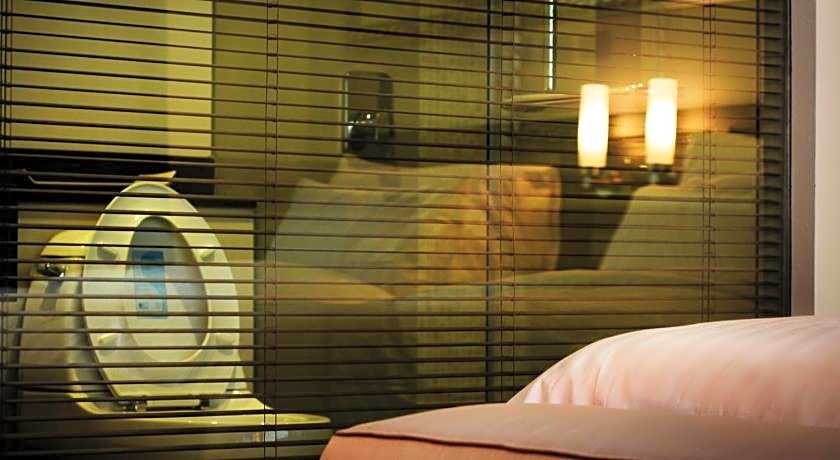 Gulliver's Tavern Hotel