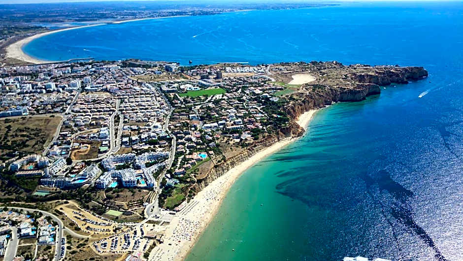 Atalaia Sol Aparthotel - tennis & heated pool in winter