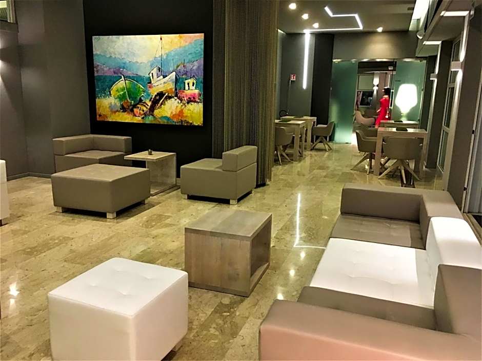 International Beach Hotel