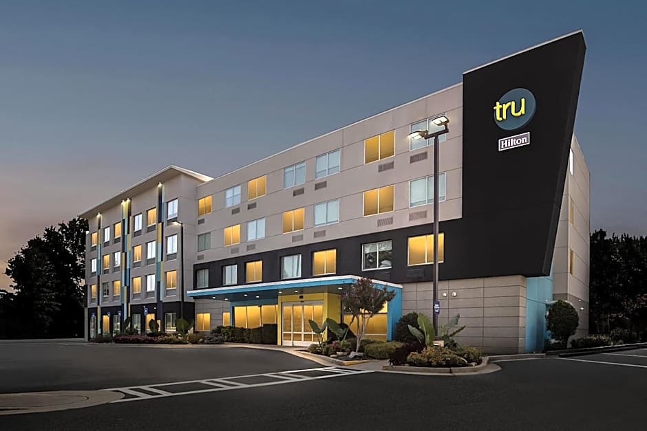 Tru by Hilton McDonough GA