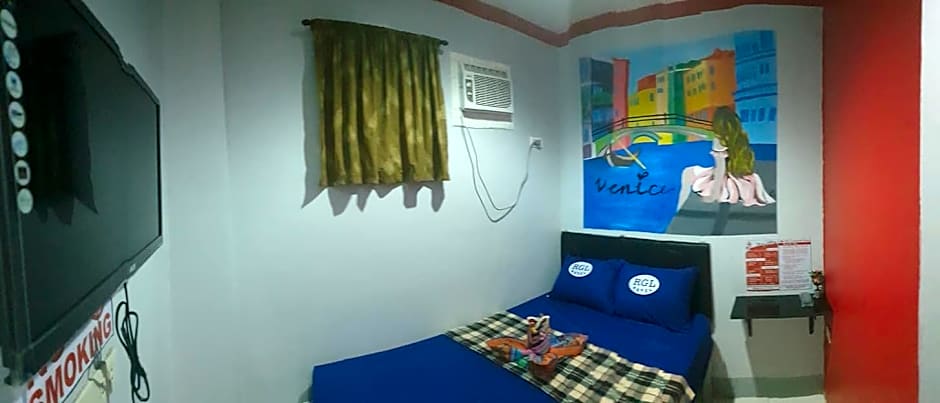 RGL Pinamalayan Condotel by RedDoorz