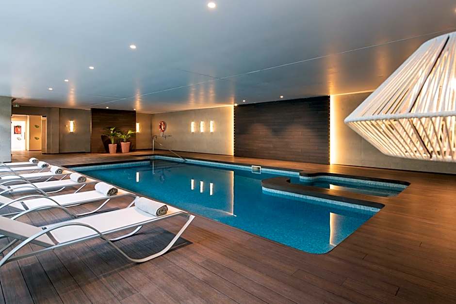 Valentin Reina Paguera - Adults Only