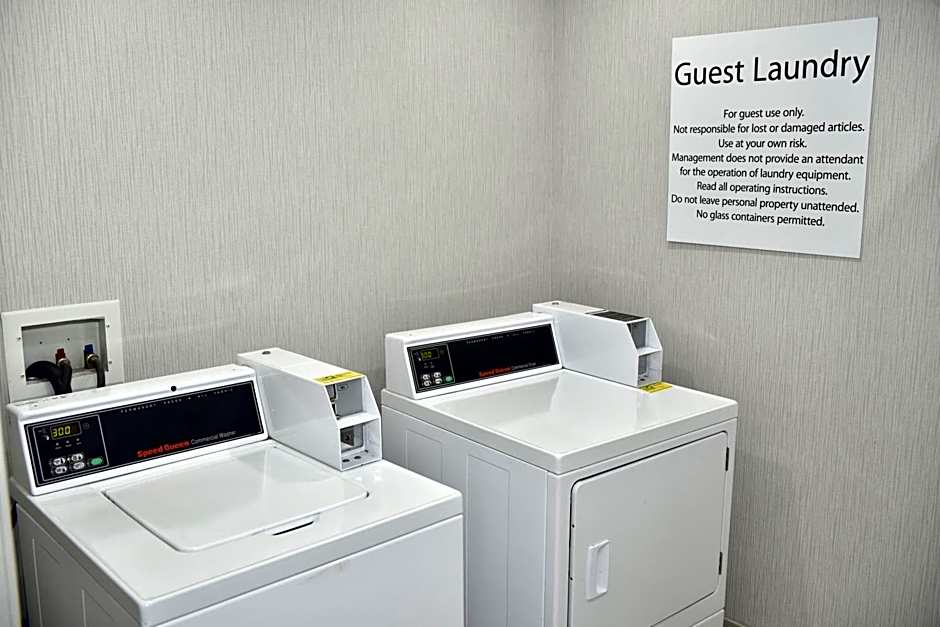 Holiday Inn Express Windsor Sonoma Wine Country By IHG