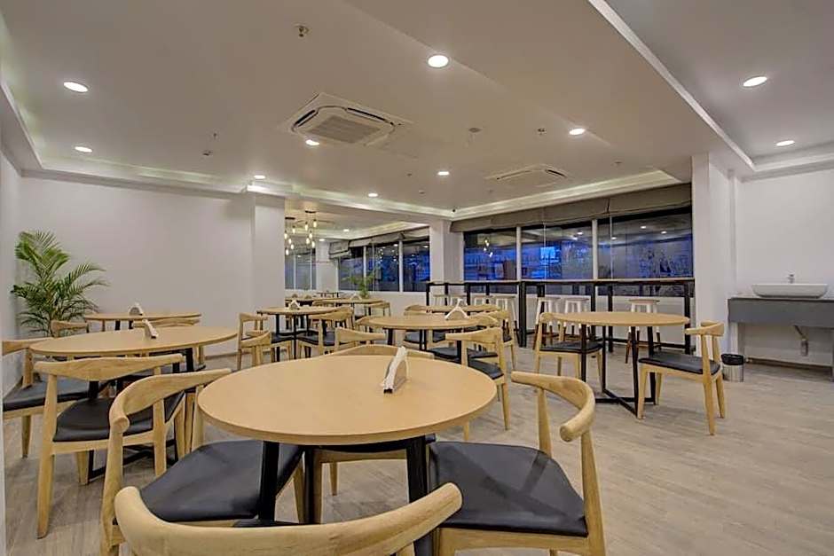 Eureka Grand by OYO Rooms – Guwahati, TX