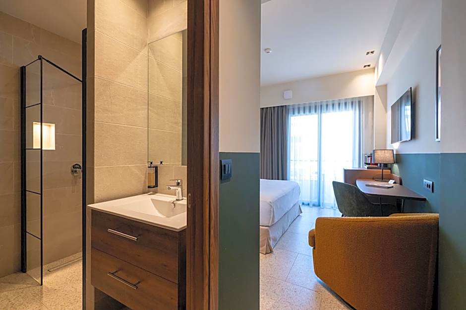 Evripidou 7 - Kalamata Mediterranean Suites