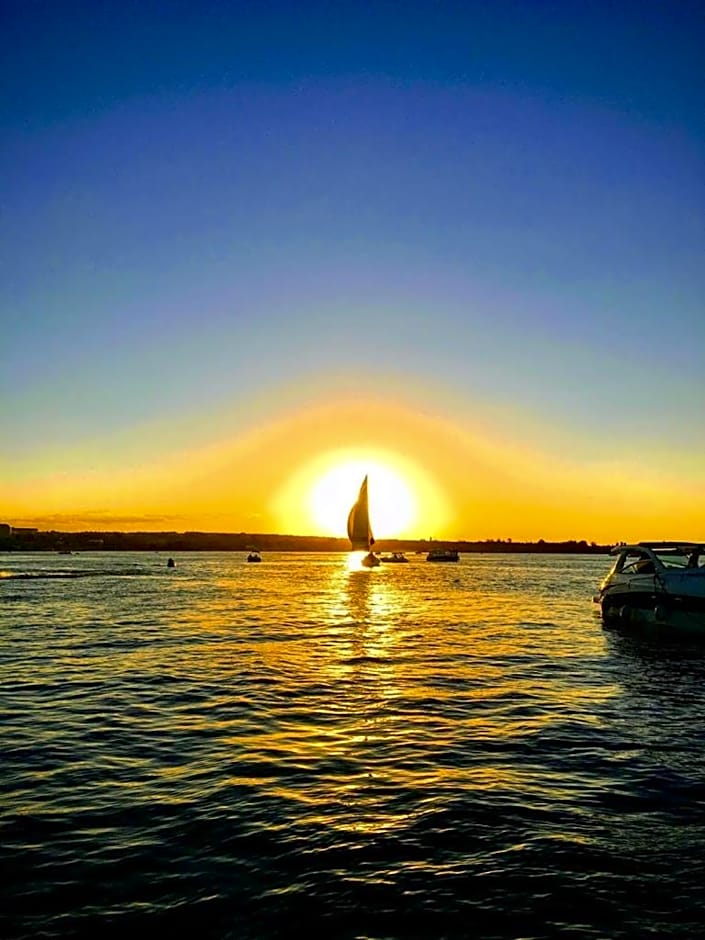 Lake Side Reformado Lago Paranoá Brasília DF