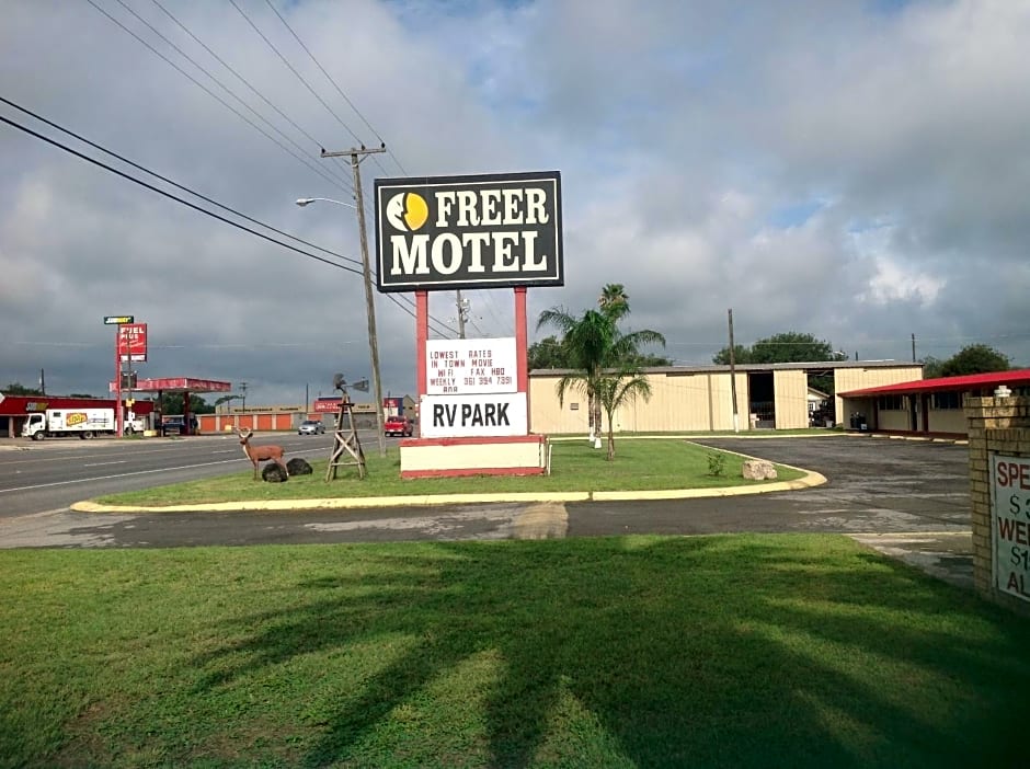 Freer Motel