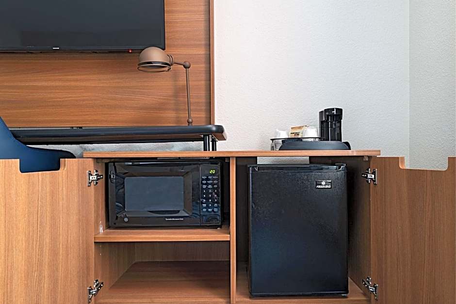 Fairfield Inn & Suites by Marriott Kansas City Airport