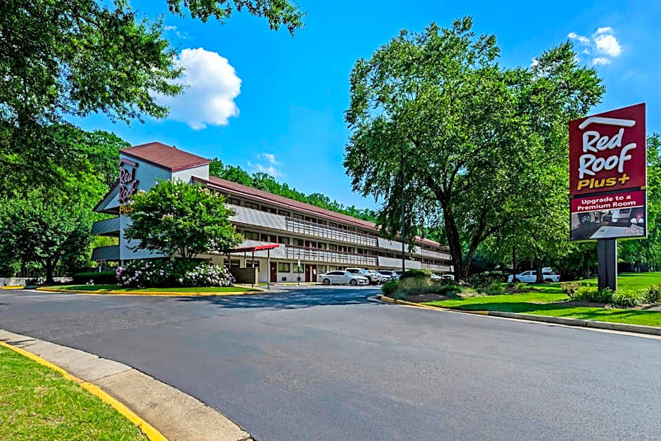 Red Roof Plus+ Washington DC Alexandria