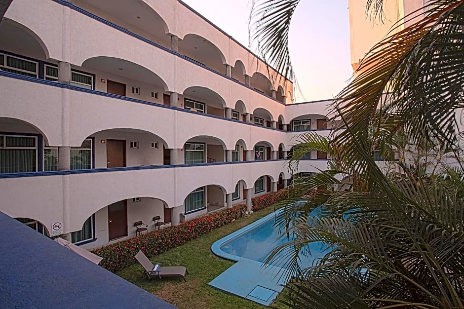 Hotel Arcos Aeropuerto