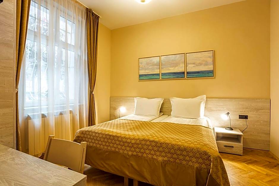 Sofia Place Hotel by HMG