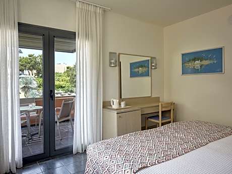 Double Room Inland View