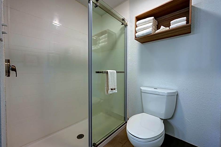 Country Inn & Suites by Radisson, Pierre, SD