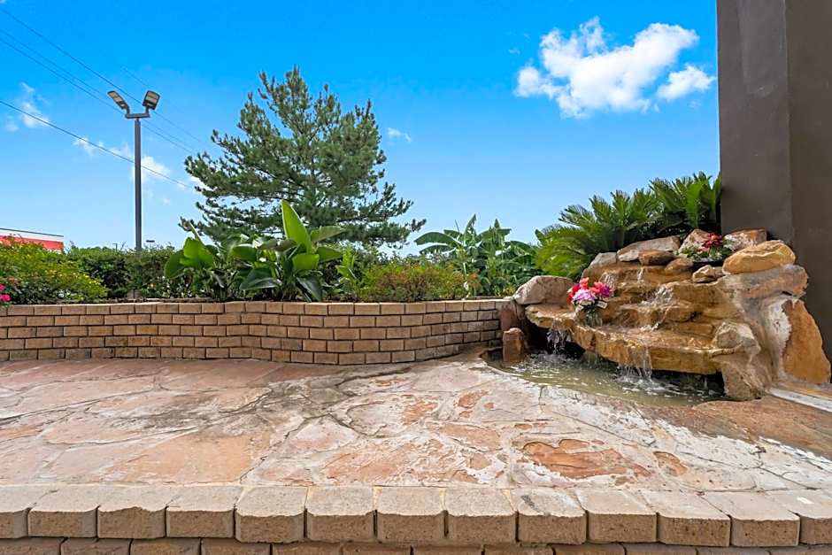 Executive Inn & Suites Magnolia