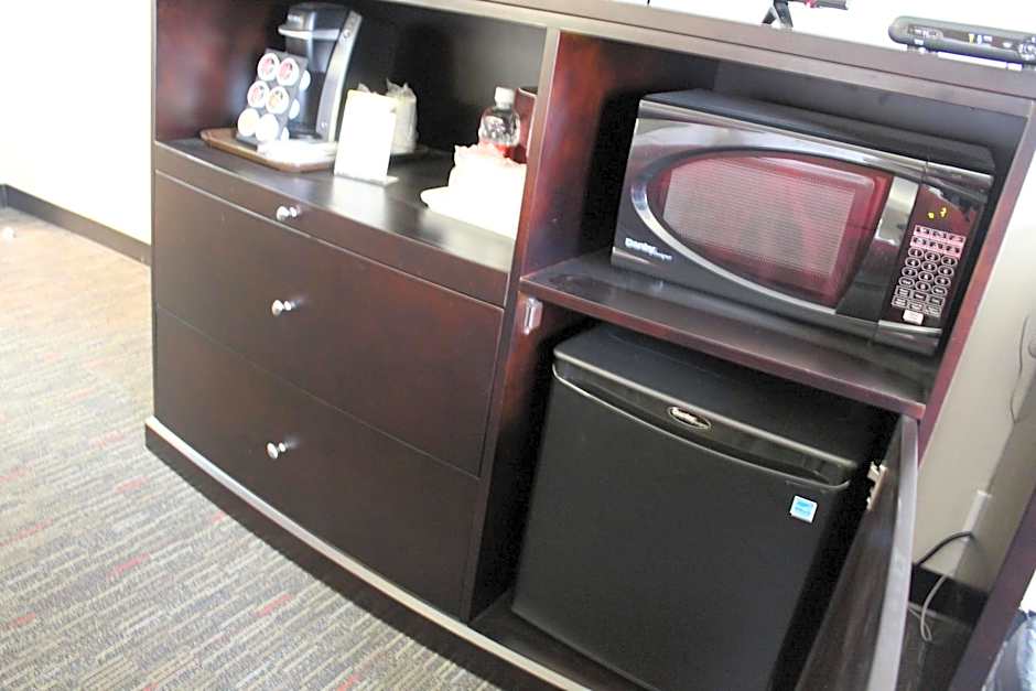 Ramada Plaza by Wyndham Regina Downtown