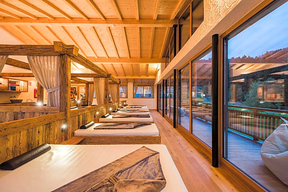 Alpine Nature Hotel Stoll