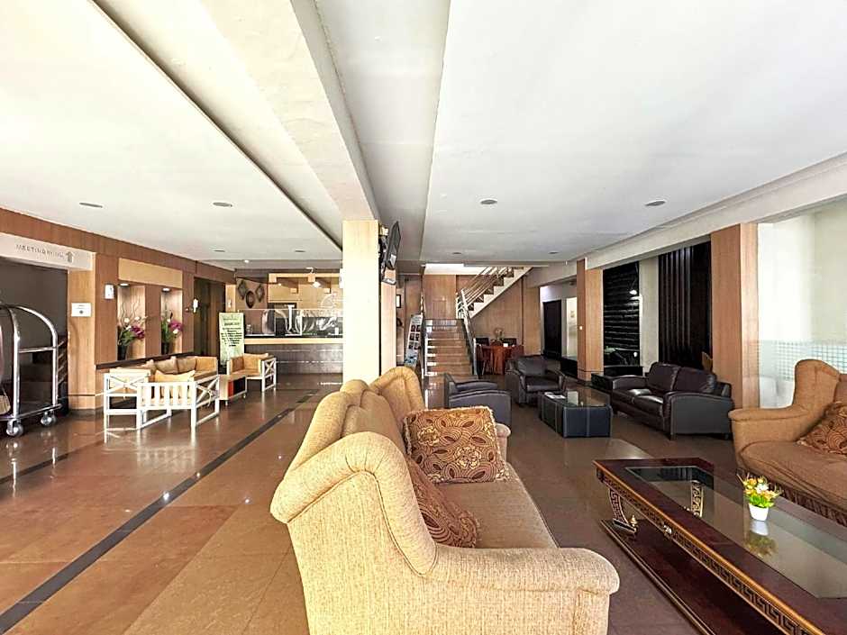 Townhouse Oak Padang near RTH Imam Bonjol