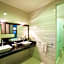 Flamingo Dewata Suite