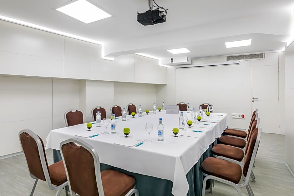 Barcelo Santa Cruz Contemporáneo