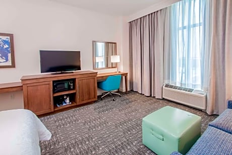 King Room with Sofa Bed - Non-Smoking