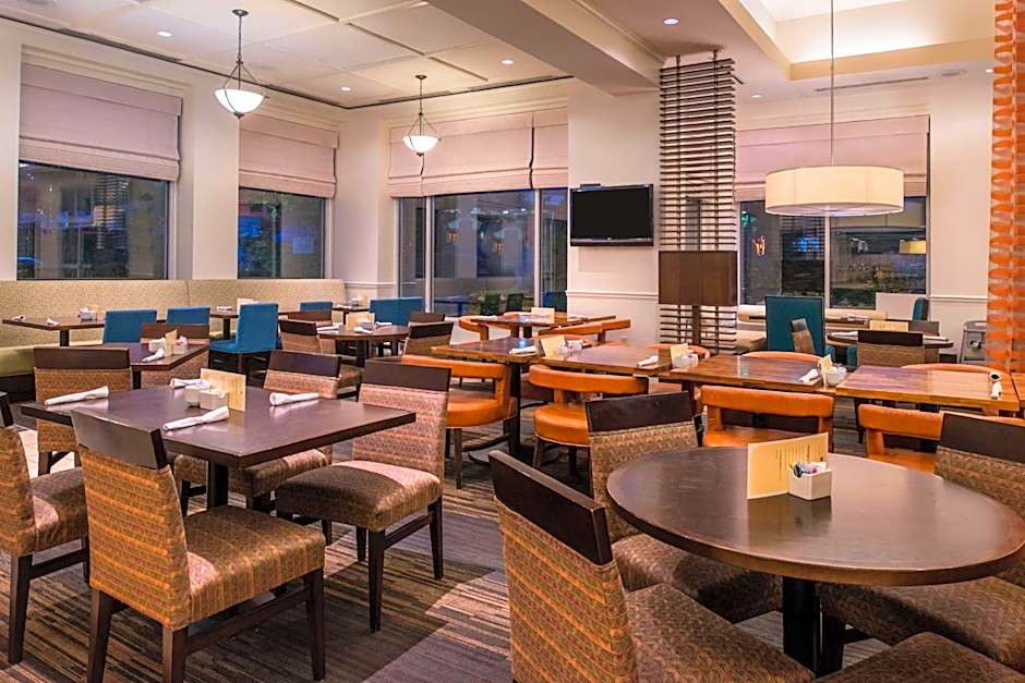 Hilton Garden Inn White Marsh