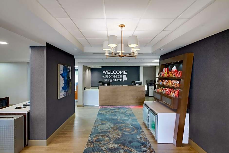 Hampton Inn By Hilton Birmingham-Colonnade 280
