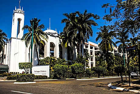 Ixtapa Palace