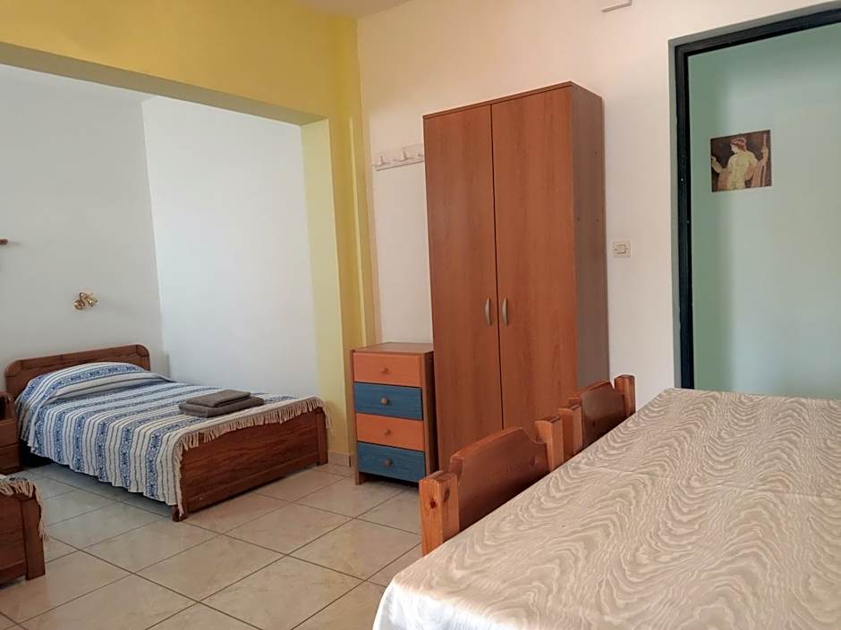 Ero Aegina Hospitality