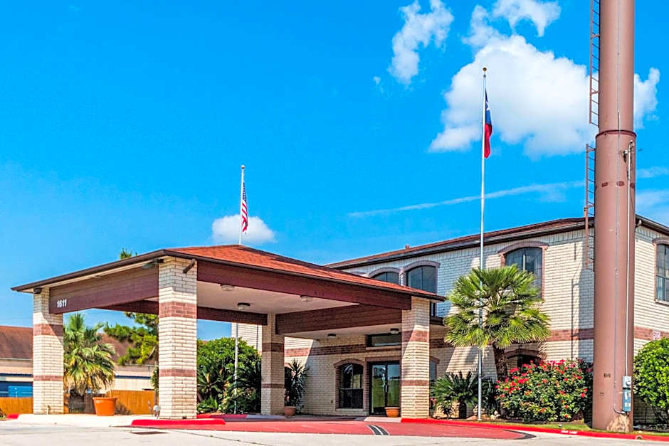 Quality Inn University Near Downtown