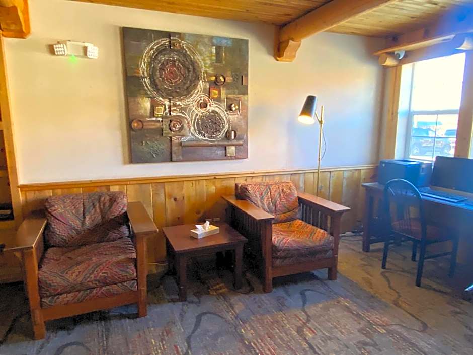 River Canyon Lodge