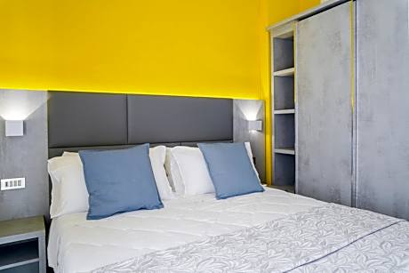 Deluxe Double or Twin Room with Balcony