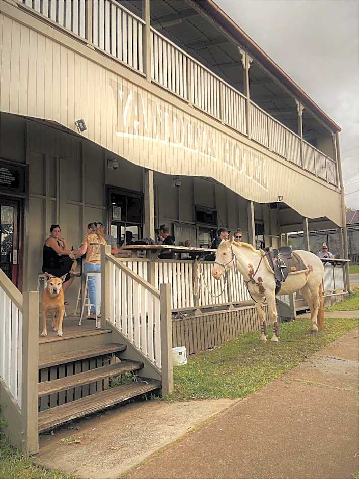 Yandina Hotel