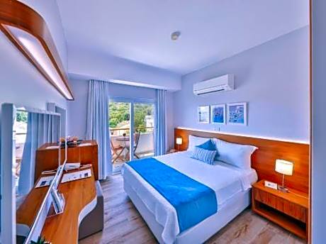 Nature View Room